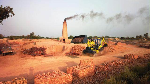 अर्थमास्टर एसएक्स IV